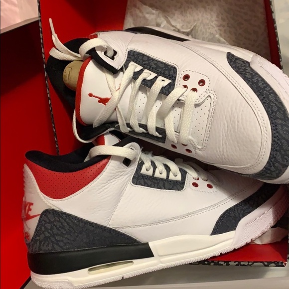 Jordan retro 3s - Picture 3 of 4